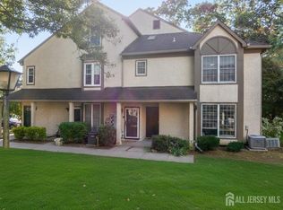 107 Commons Dr, East Brunswick, NJ 08816