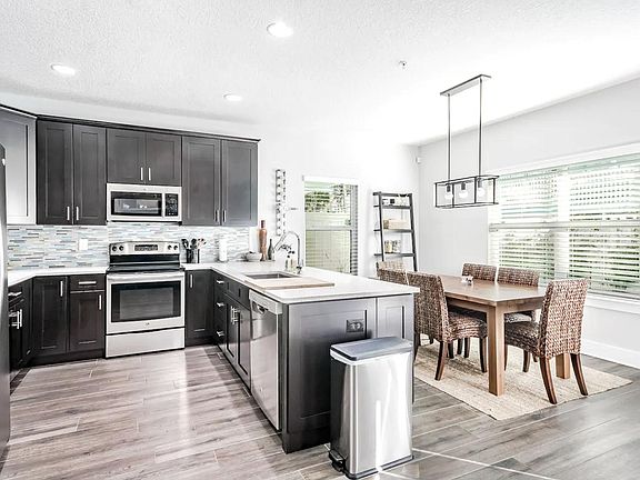 3rd image of 605 2nd St S