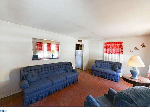 2nd image of 223 S Girard Ave