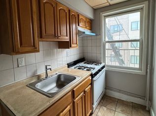 117 Bruen St #3A, Newark, NJ 07105