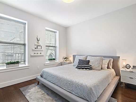 5th image of 267 Baldwin Ave Unit 201