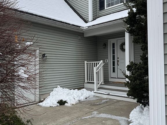 2nd image of 20 Briar Lane