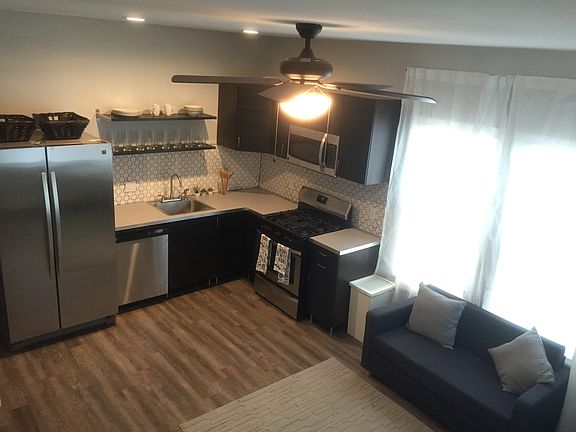 Open Concept Kitchen, new appliances