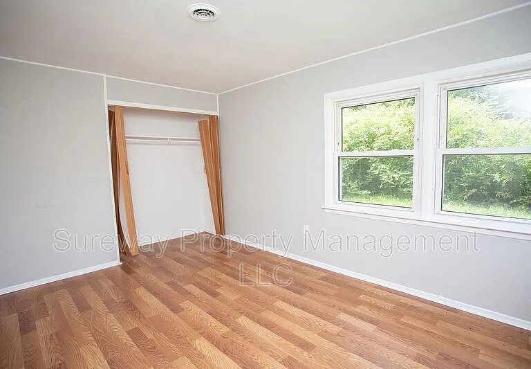 17 Snowdon Ln — Photo 36