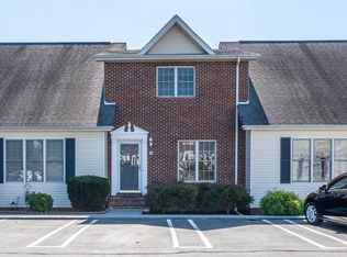 8 Rainbow Cir, Bristol, VA 24201