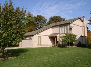 2056 Woodview Dr, Wixom, MI 48393