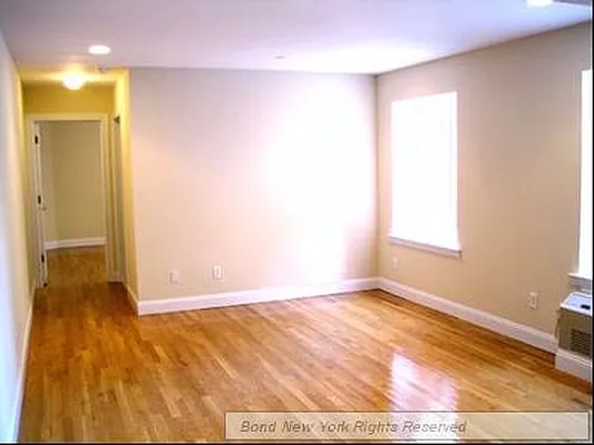 Sold by Bond New York | media 15