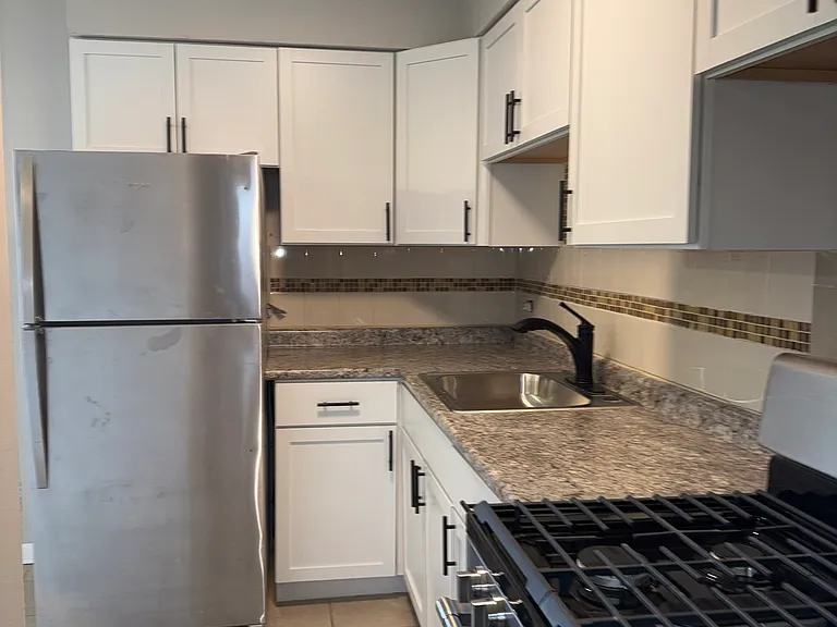 5813 W 35th St #7 — Photo 6