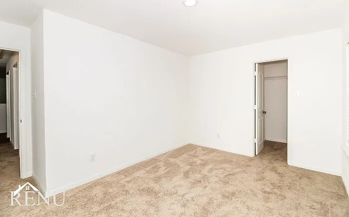 217 Wincanton Ln — Photo 12