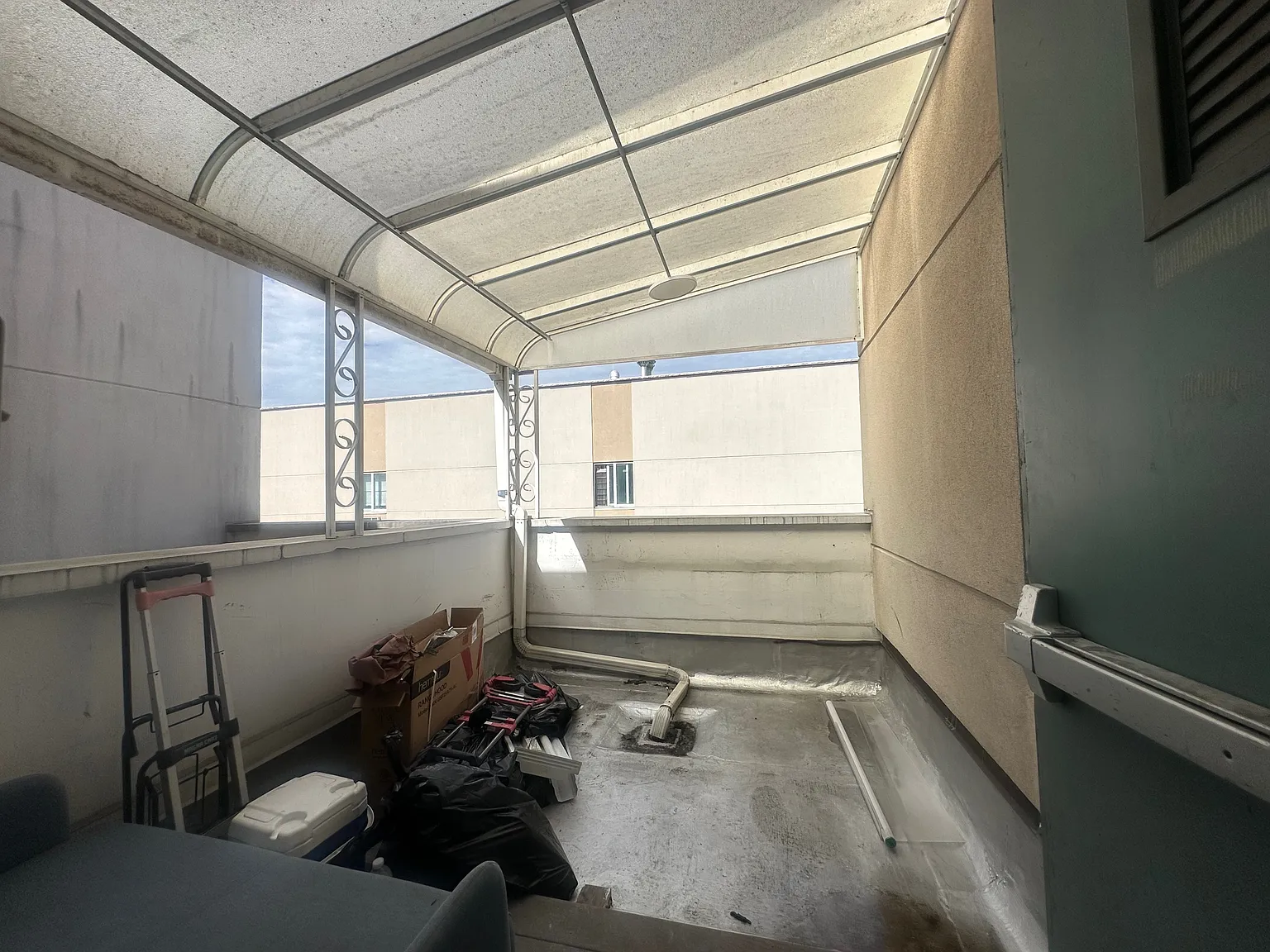 2 bed, $2,400 — Photo 2