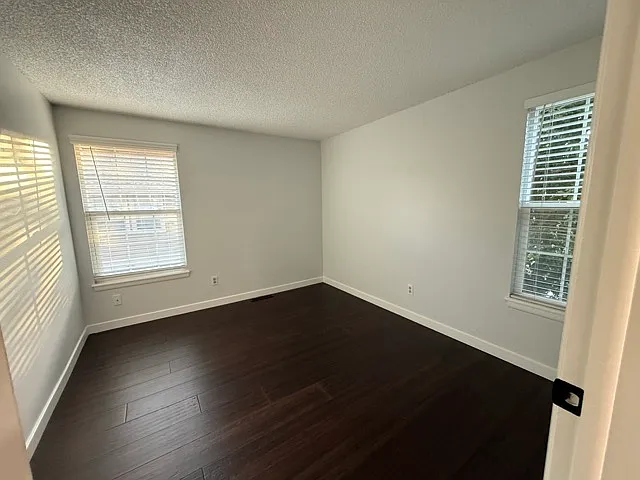 Guest bedroom (Number 1)