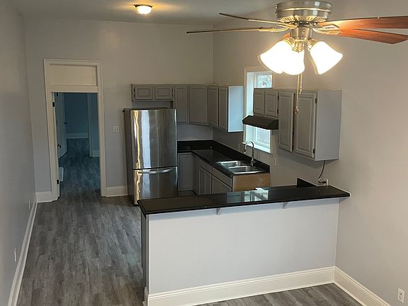 4th image of 3719 Clara St