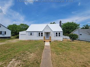 868 Parkersburg Rd, Spencer, WV 25276