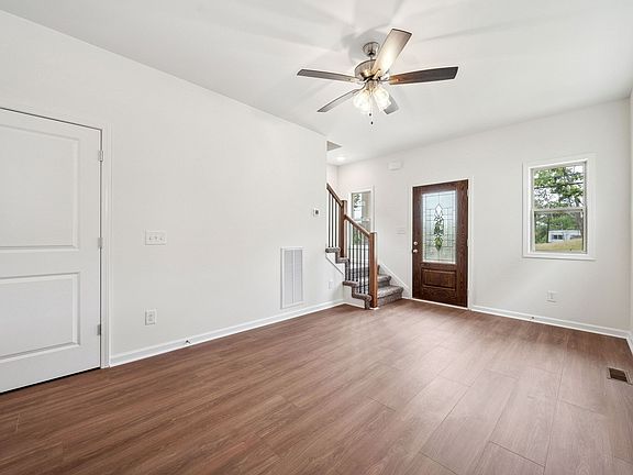 3rd image of 869 Dogwood Trl Lot 11