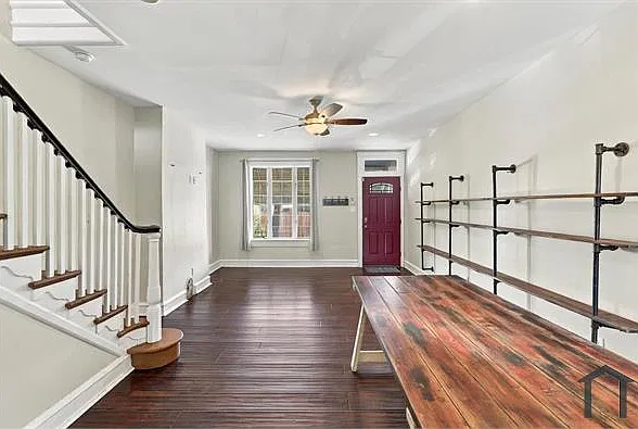 3 bed, 1130 sqft, $1,750 — Photo 3