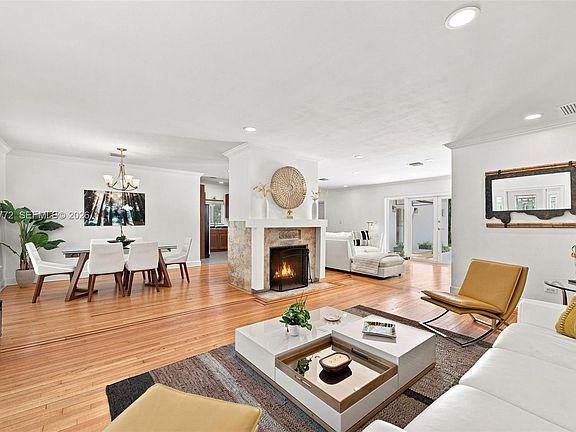 5th image of 7215 SW 54th Ct