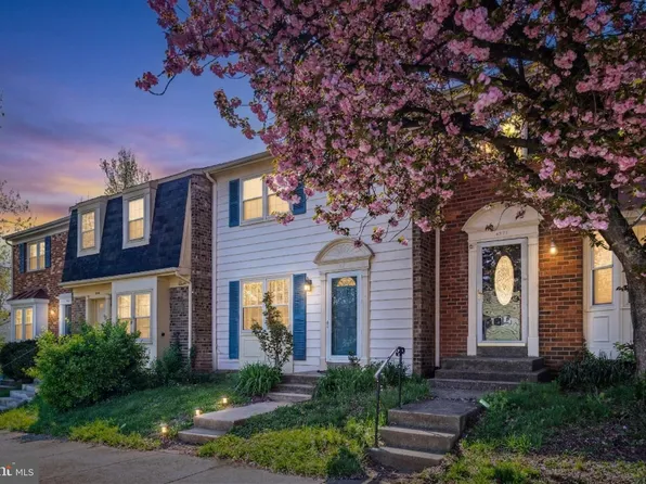 4834 Nash Dr, Fairfax, VA 22032