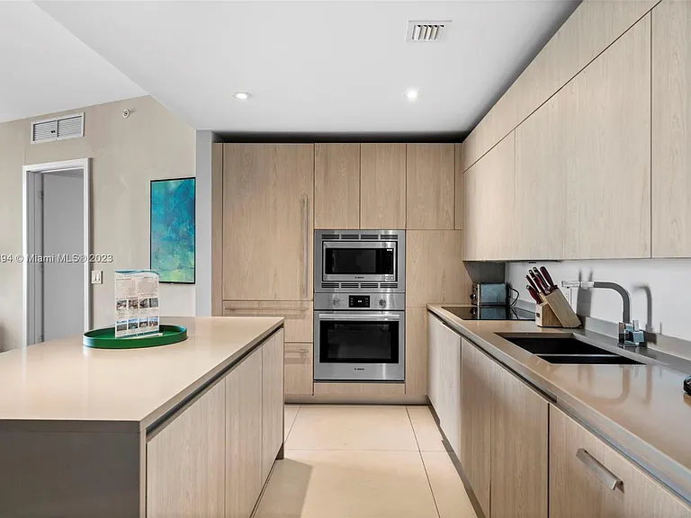 4111 S Ocean Dr #1406 — Photo 10