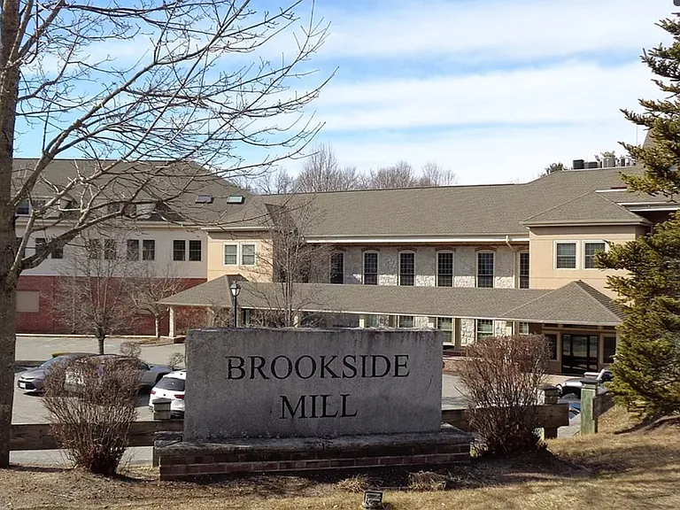 12 Brookside Rd #3 — Photo 1