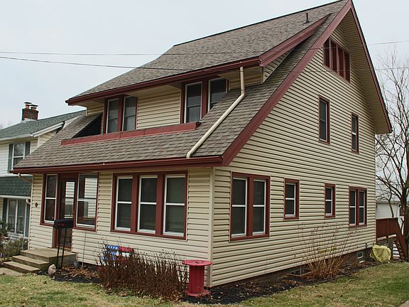 3rd image of 704 College Ave
