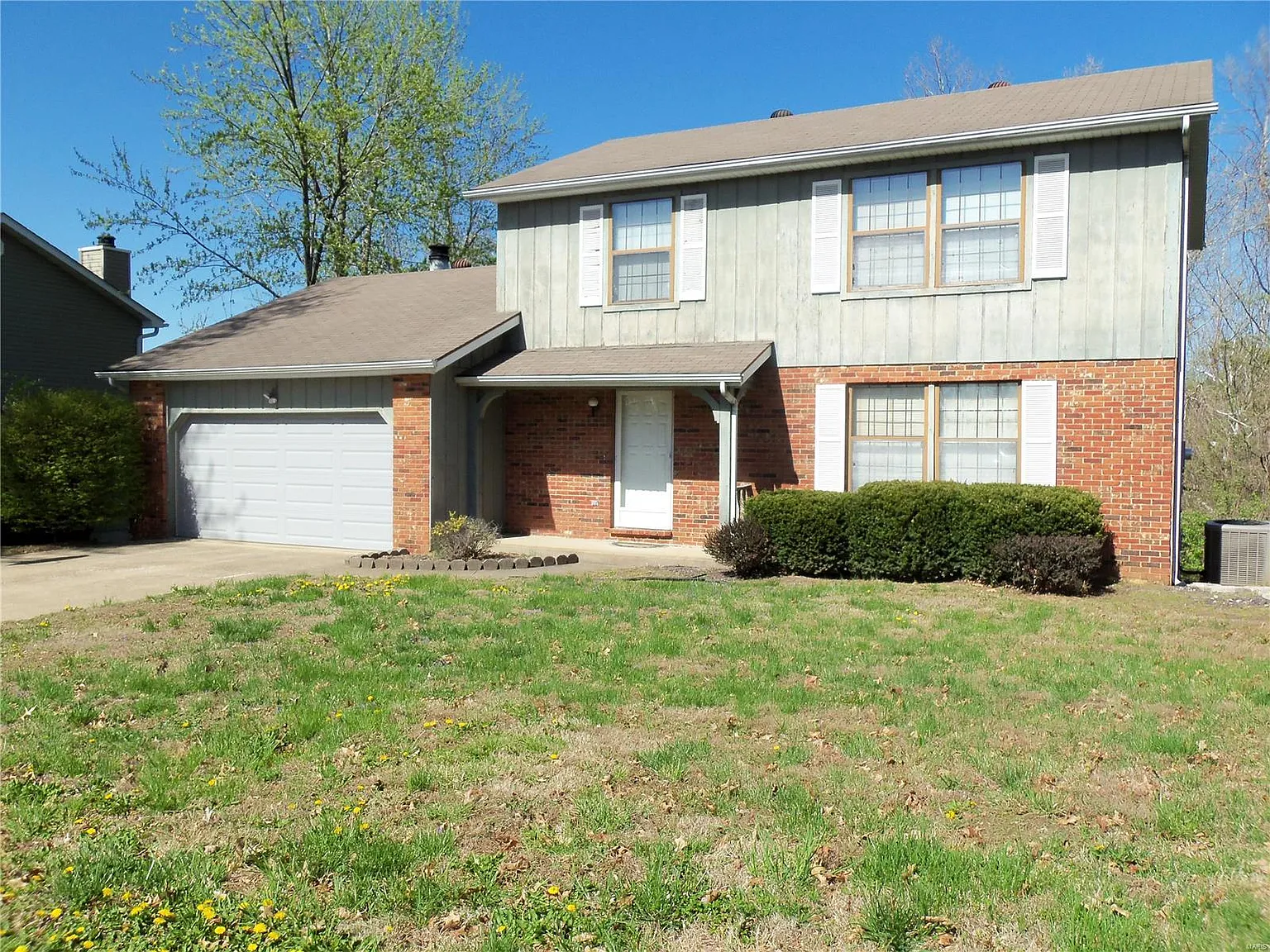 441 Chapel Dr photo 1