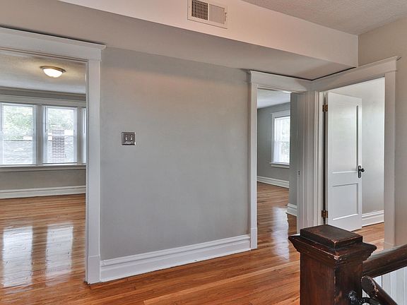 5th image of 1040 Childress Ave #A