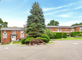 671 Pelham Road #D9, New Rochelle, NY 10805