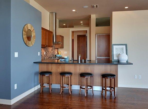 5th image of 5600 N Lake Dr Unit 403