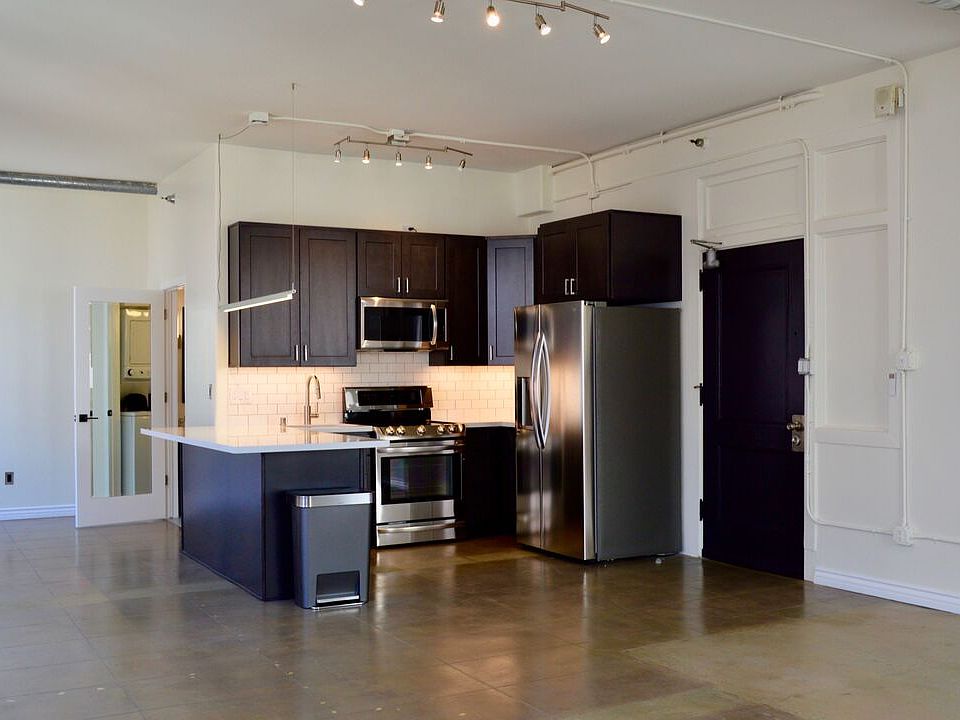 1st image of 215 W 7th St APT 1102