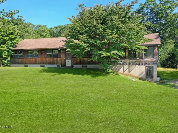 715 Main Rd, Monterey, MA 01245