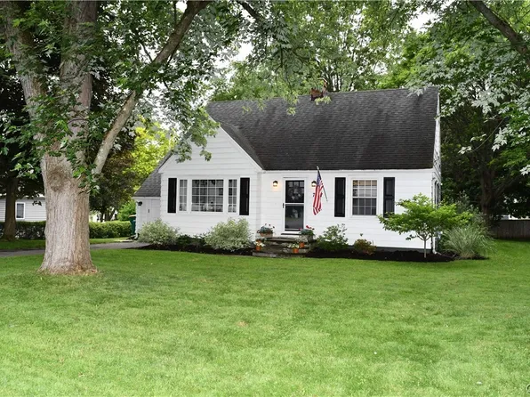 7517 River Rd, Baldwinsville, NY 13027