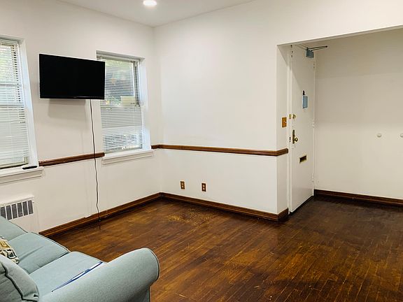 4th image of 2615 Kennedy Blvd Suite 101