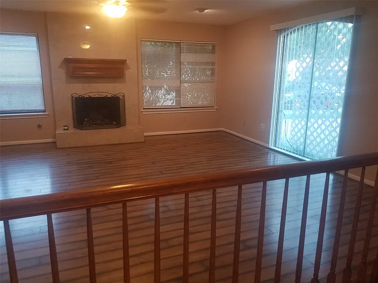 15526 Rio Plaza Dr — Photo 8