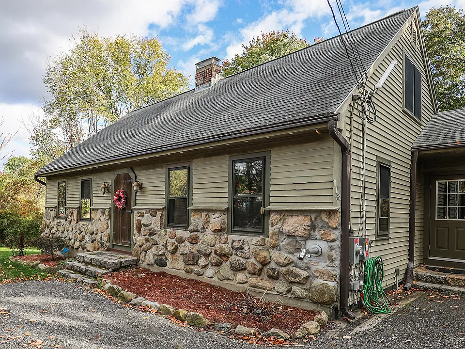 118 King St