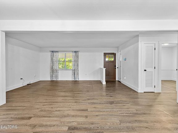 5th image of 6207 Janmer Ln