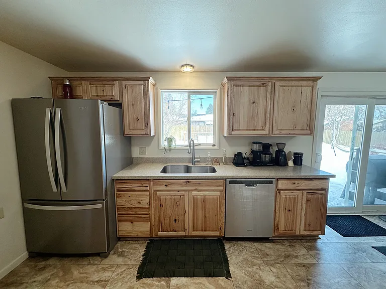 1314 NE Thompson Dr — Photo 7