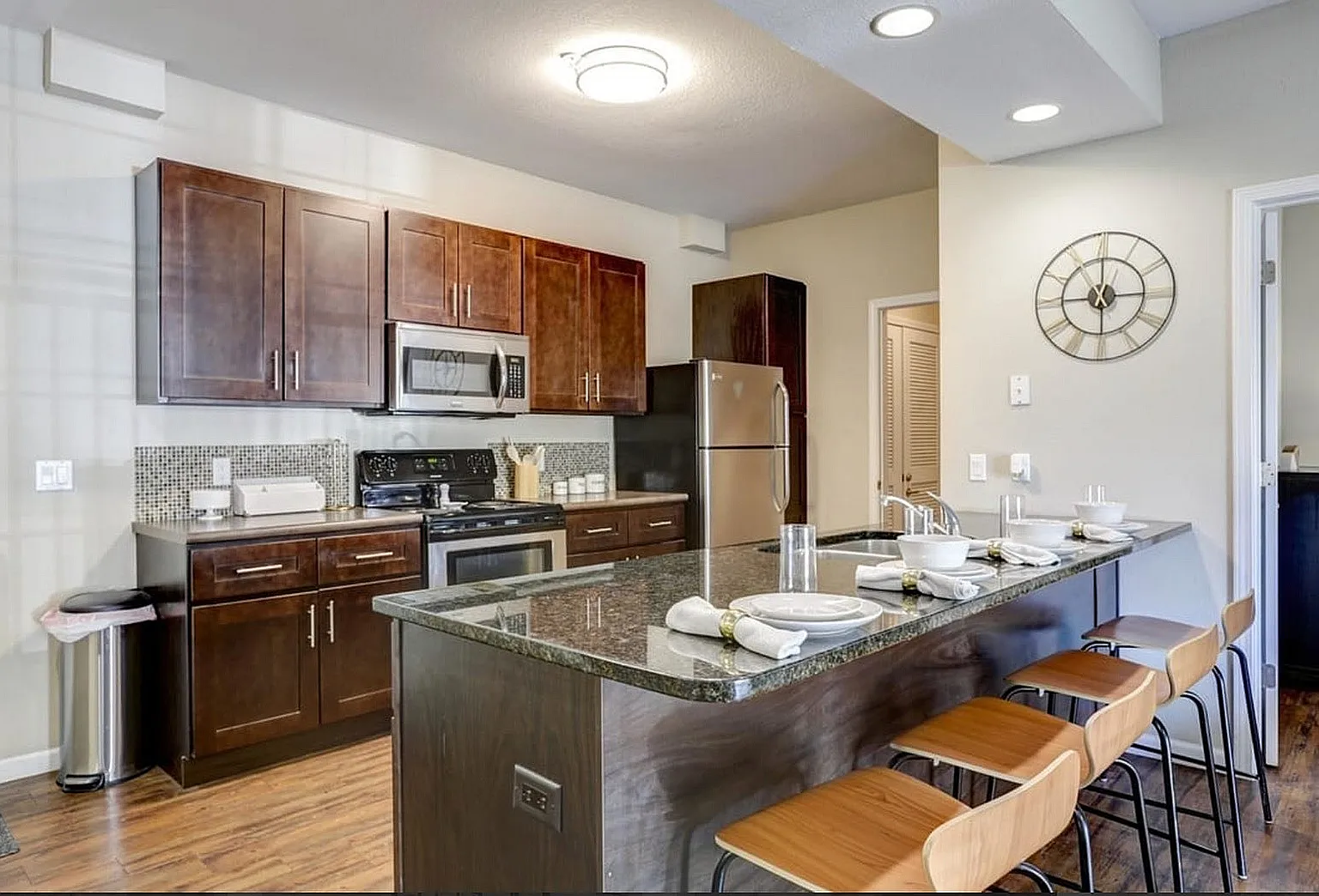 Maywood Apartments — Photo 2