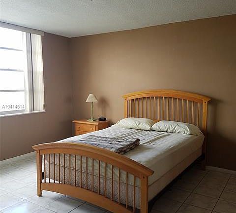 5th image of 1401 NE Miami Gardens Dr APT 888