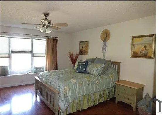 6753 Ambercrest Dr — Photo 3