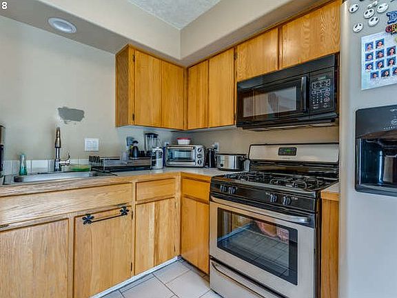 4th image of 4286 SE Oak St