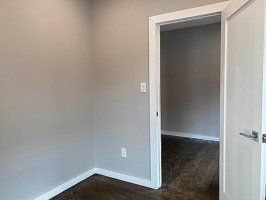 3rd image of 102 E 103rd St APT 5