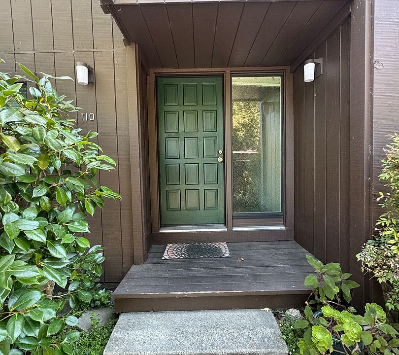 1st image of 110 Shelter Lagoon Dr