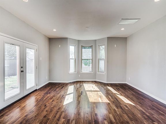 4th image of 5308 Baker Dr