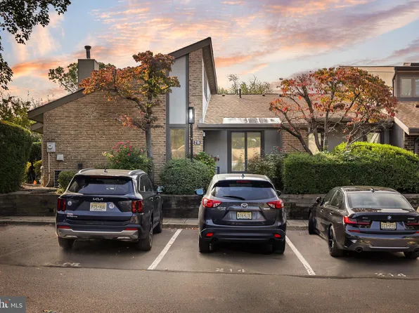 216 Uxbridge, Cherry Hill, NJ 08034