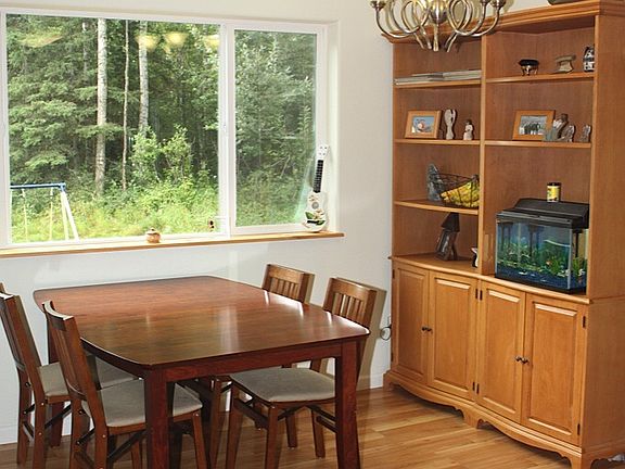 Dining nook