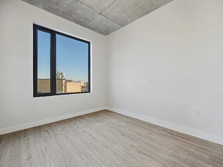 815 Flatbush Ave #202 — Photo 10