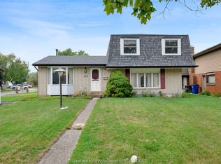 115 Parkwood Dr, Chatham Kent, ON N7M 2B1