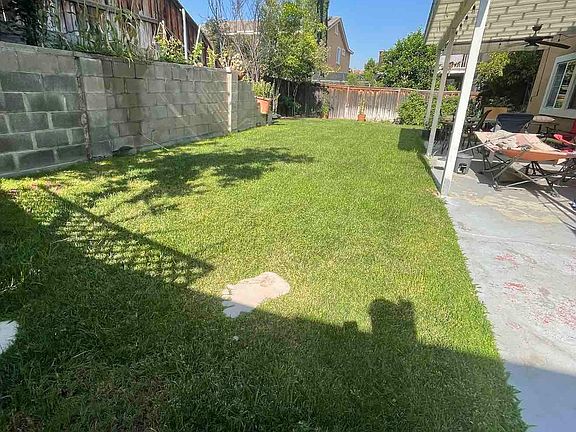2nd image of 1120 Tangerine Dr