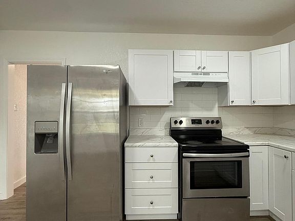 2nd image of 538 Weizmann St