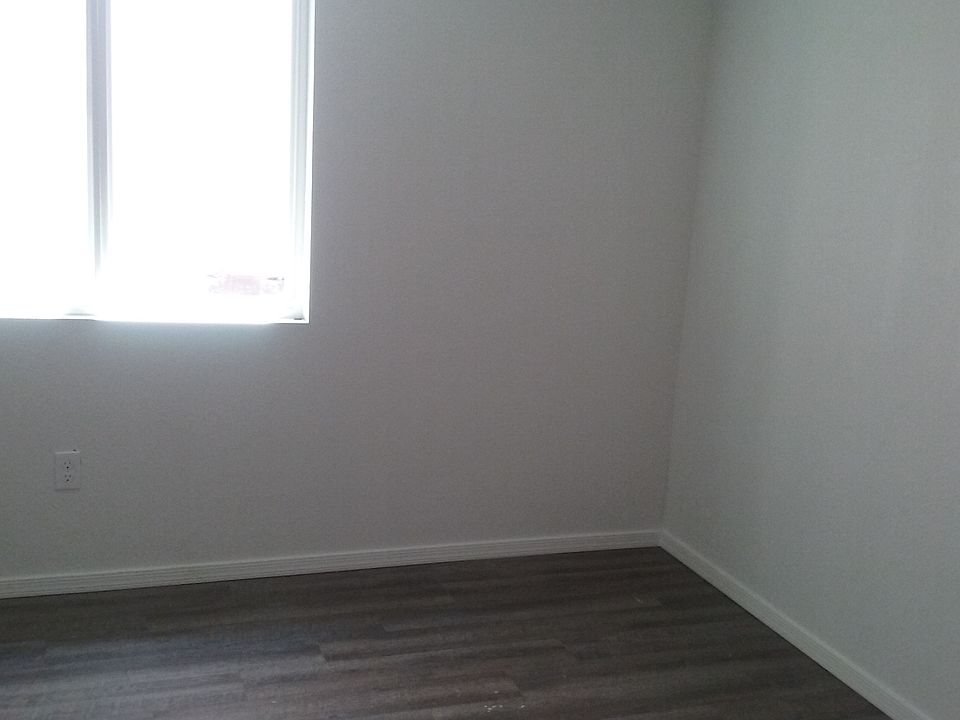 1st image of 1810 Gold Ave SE #C
